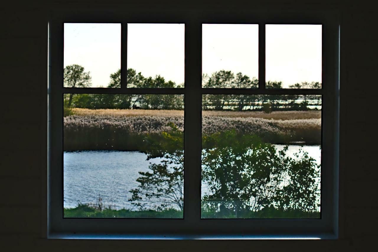 Holmi Maja Villa Hapsal Exteriör bild