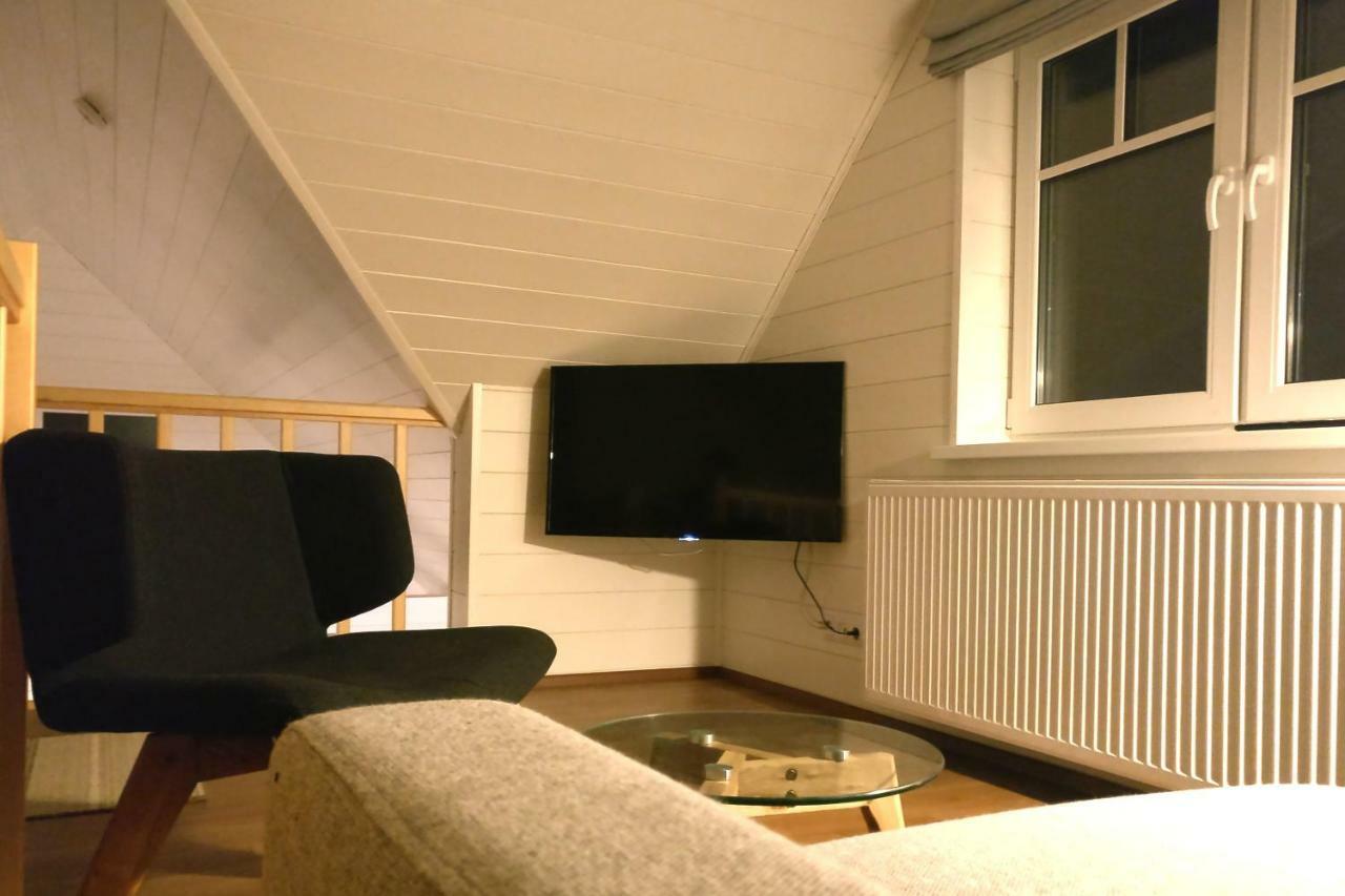 Holmi Maja Villa Hapsal Exteriör bild