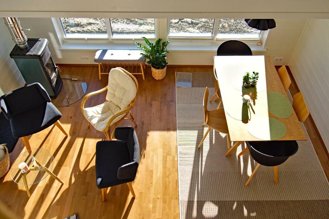 Holmi Maja Villa Hapsal Exteriör bild